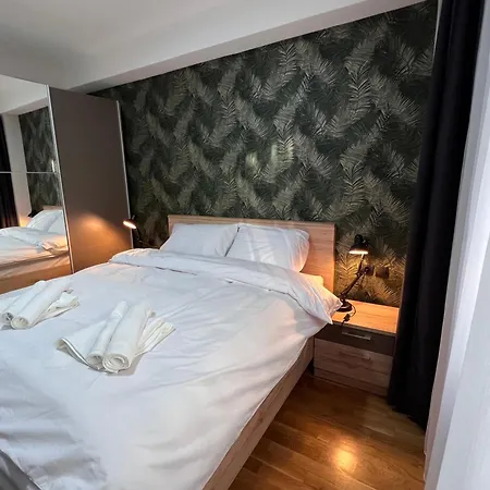 Compass 1 Apartment *